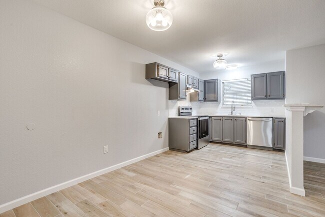 Building Photo - 2618 Bomar Ave