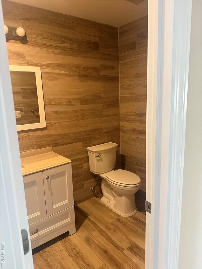 Building Photo - 75 Lenox Ave