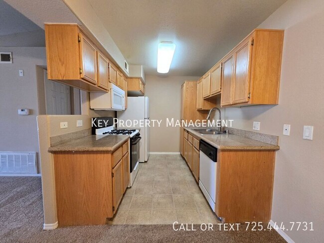 Building Photo - 2 BED, 2 BATH CONDO WITH OPEN FLOOR PLAN*