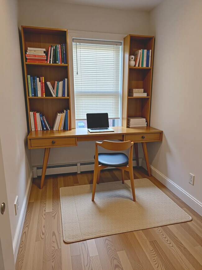 Building Photo - 8 Grove St