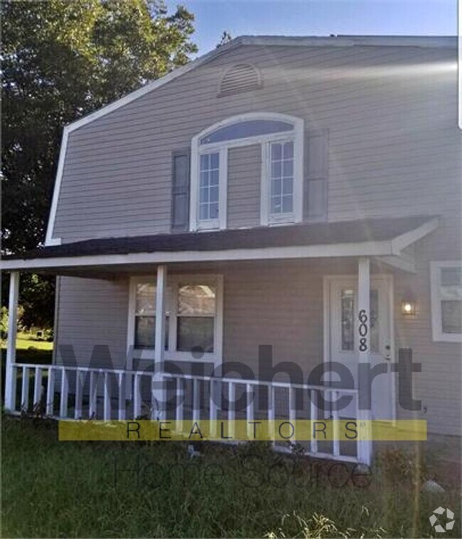 Building Photo - Home in Marmaduke across from School