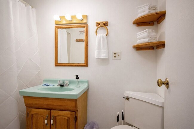 Building Photo - 90 Faulkner Rd