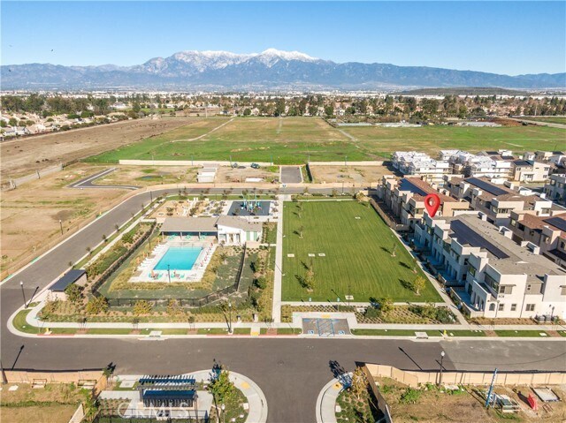 Building Photo - 3251 E Emerald Dr