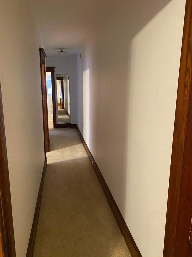Hallway Upstairs - 32 Grand Blvd