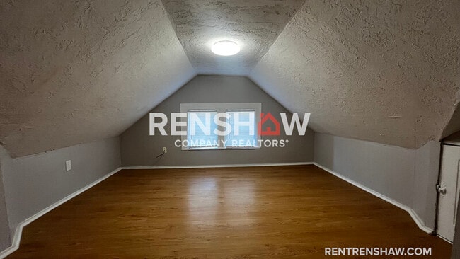 Building Photo - 1817 Edward Ave