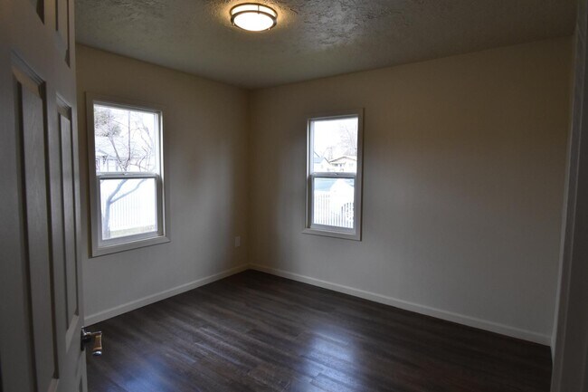 Building Photo - 2515 Wiard St