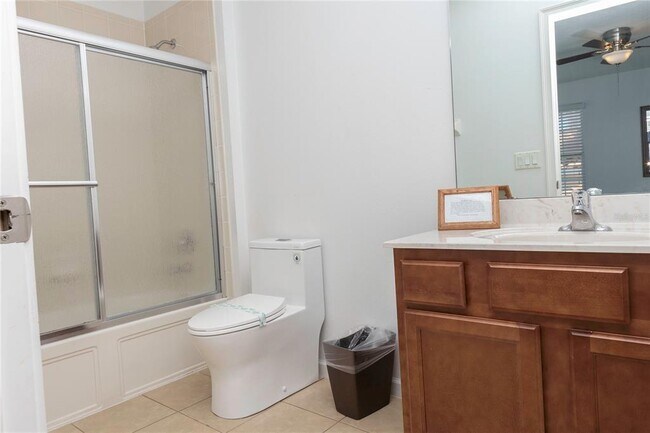 Building Photo - 361 Cabello Dr