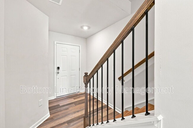 Building Photo - 1204 Lily Loch Wy