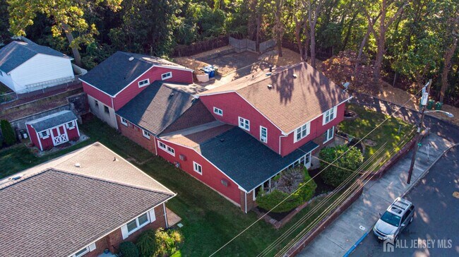 Building Photo - 32 Heston Ave