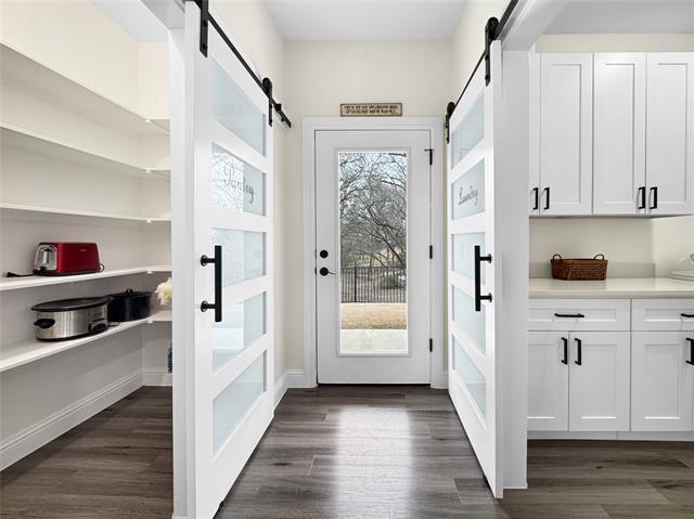 Building Photo - 405 Ridgeview Rd