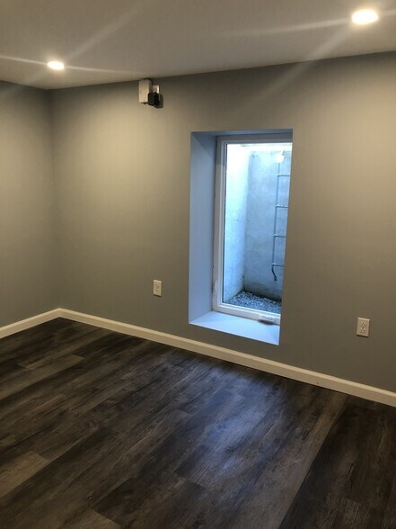 Building Photo - 206 Swarthmore Rd