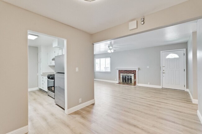 Building Photo - FOR RENT – Beautifully Updated 4 Bed / 3 Bath Home in Prime Santa Clara Location (NVIDIA)