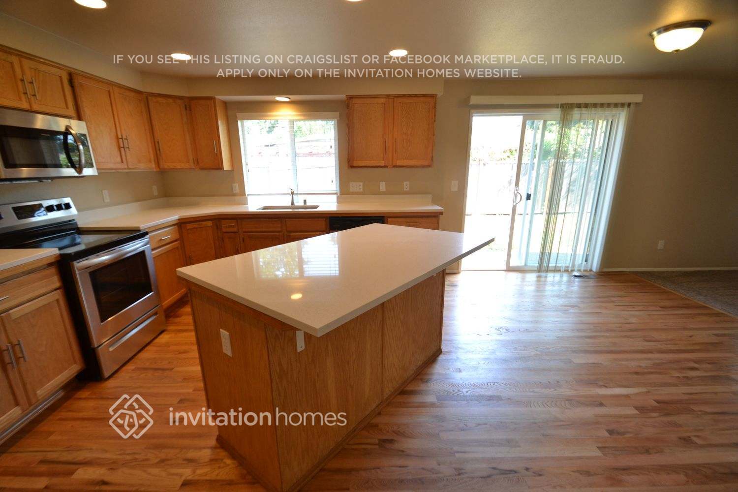 Building Photo - 6740 NE 1st Pl