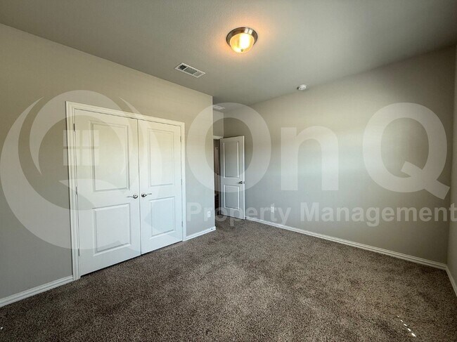 Building Photo - 2169 Gill Star Dr