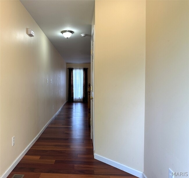 Building Photo - 207 Shady Rock Ln