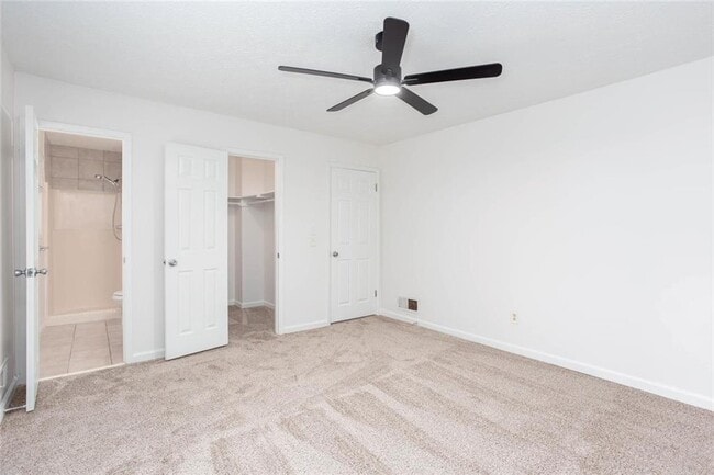 Building Photo - 1093 Caprice Dr