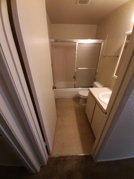 Building Photo - 4617 80th St NE