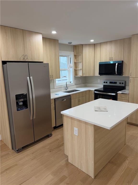 Building Photo - 44 Puritan St