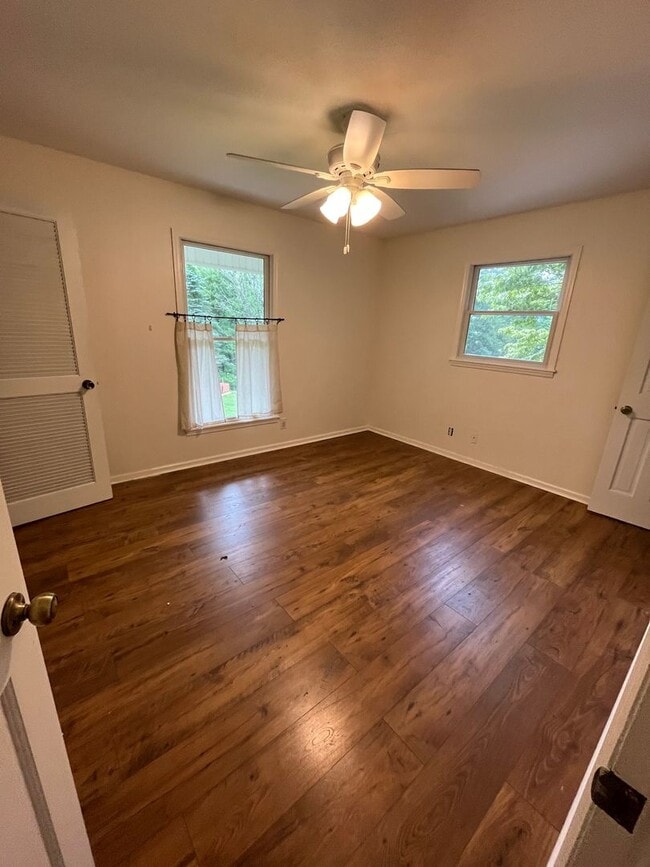 Building Photo - Charming 3bd/2ba House In Fleetwood