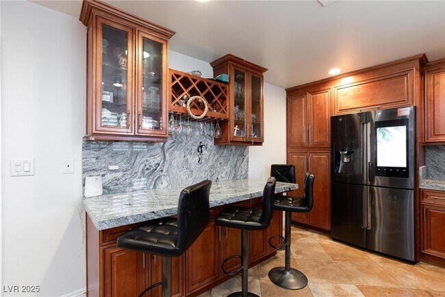Building Photo - 5033 Saluda Cir