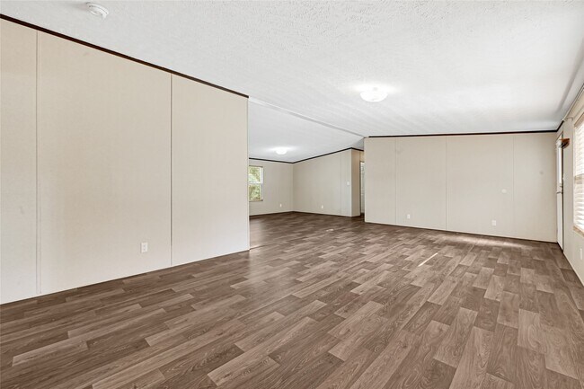 Building Photo - 18565 Huckleberry Ln
