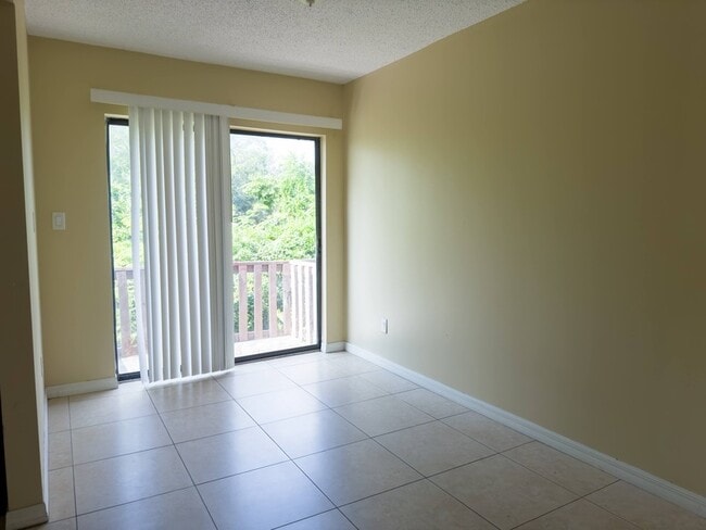 Building Photo - 34 S Ortman Dr