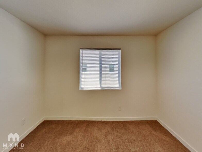 Building Photo - 8823 Nobleboro Wy