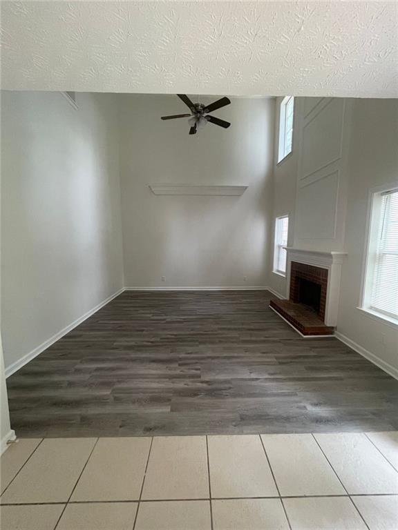 Building Photo - 620 Manor Glen Dr