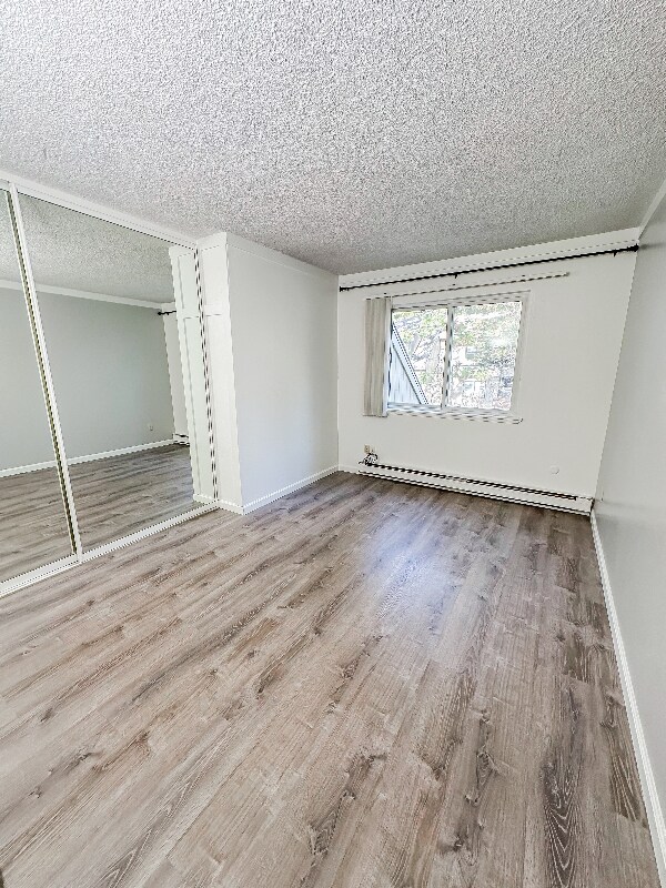 Building Photo - 807 Alder Ave