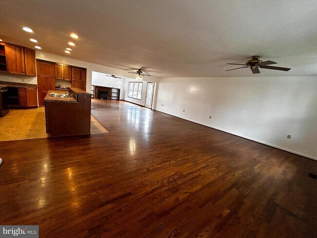 Building Photo - 123 Meadowbrooke Pl