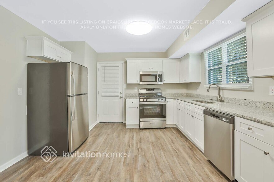 Building Photo - 3828 Willow Wood Way NW