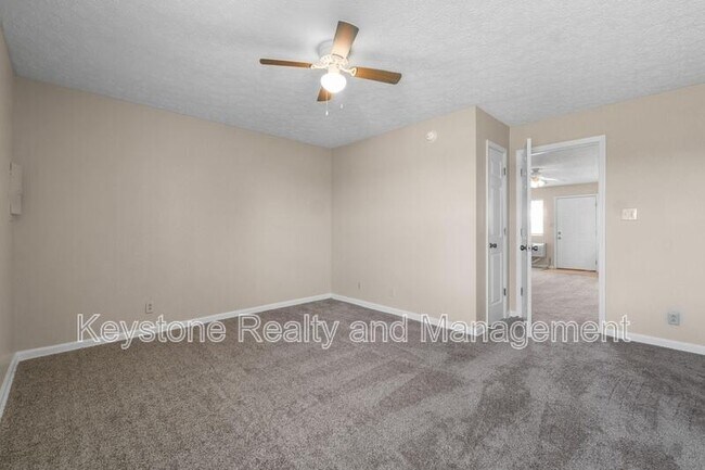 Building Photo - 308 Thompsonville Ln