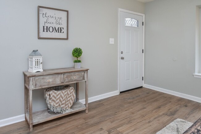 Building Photo - Completely Updated & Ready NOW!! 1-Car Attached Garage! Pet Friendly!