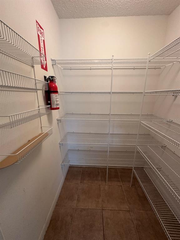 Building Photo - 256 Canna Dr