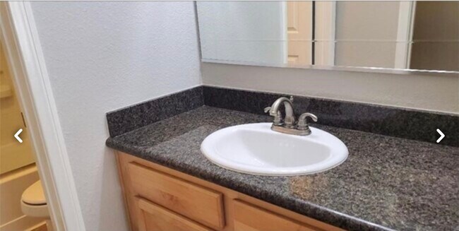 Building Photo - 2325 Del Mar Way # 103