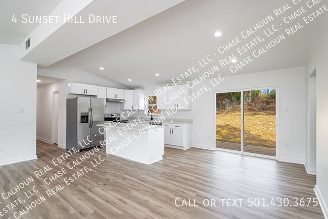 Building Photo - 4 Sunset Hill