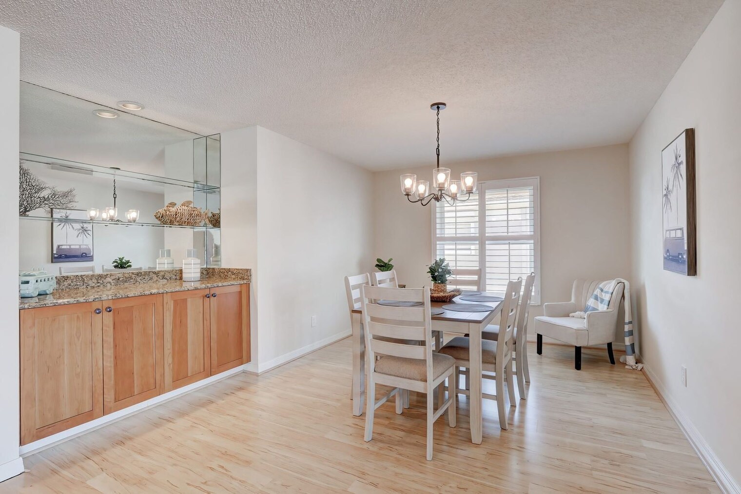 Building Photo - 1501 Chesapeake Ave