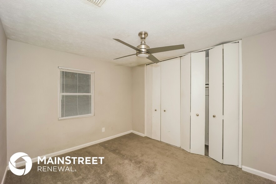 Building Photo - 4433 Woodbank Ln