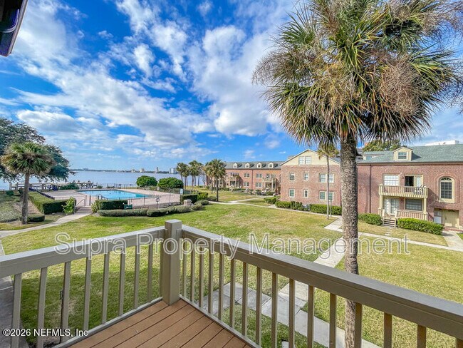 Building Photo - 1550 Palm Ave