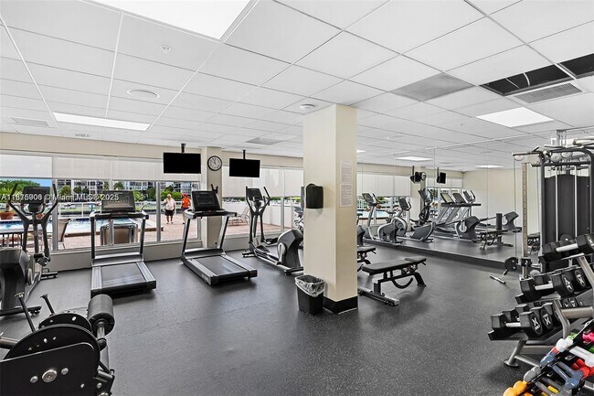 Building Photo - 3000 S Ocean Dr