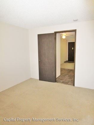 Building Photo - 3910-3948 SW Multnomah Blvd