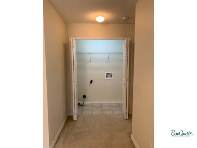 Building Photo - 5466 Cherub Cir