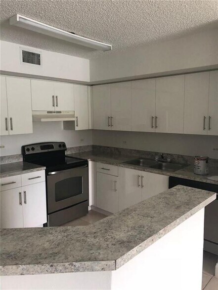 Building Photo - 3610 N 56th Ave