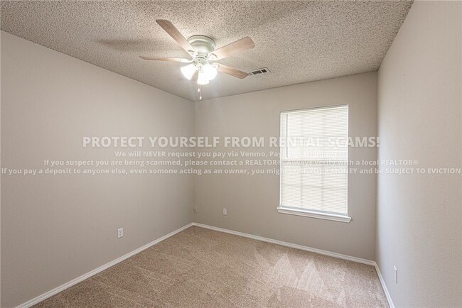 Building Photo - 3085 W Woodridge Dr