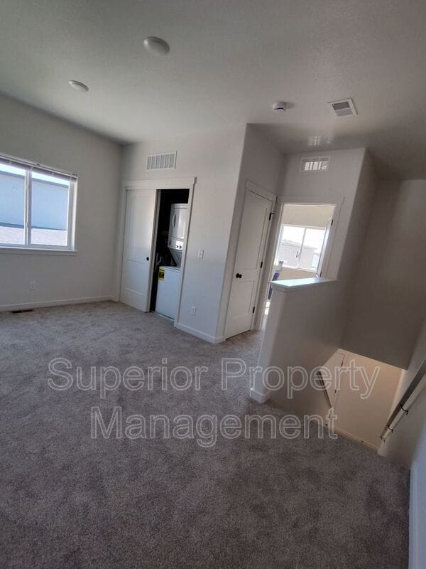 Building Photo - 1536 Carol Ann Wy