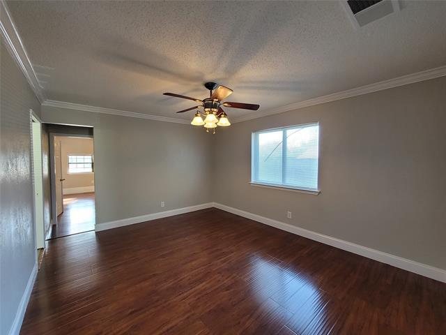 Building Photo - 3516 Wildwood Cir