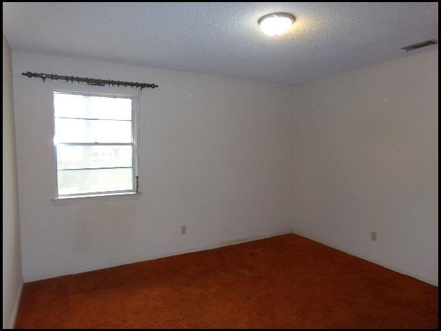 Building Photo - 711 Mimi Ln