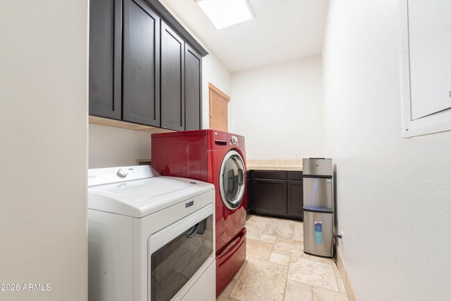 Building Photo - 3552 E Jaeger Cir