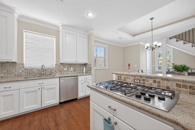 Building Photo - 105 Detering St