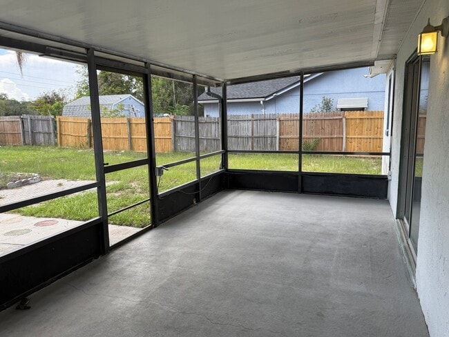 Building Photo - 4712 Dandelion Dr